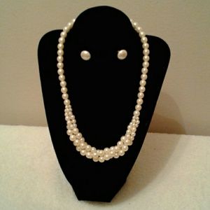 Pearl Necklace & Matching Earrings Set